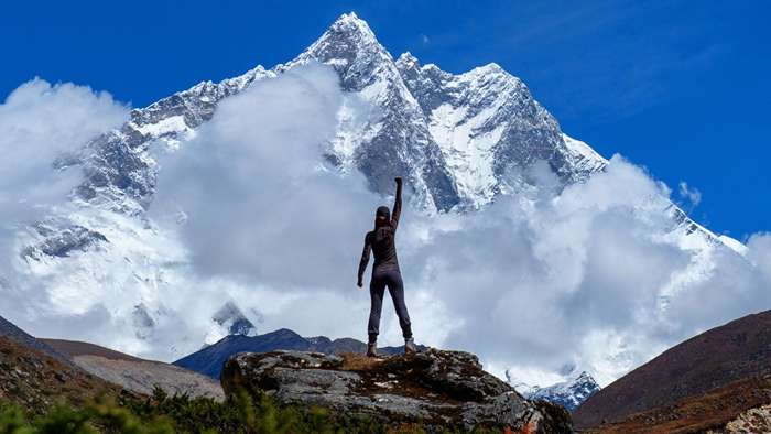 14 höchste Berge der Erde (und wie gefährlich ihre Wanderungen sein können)