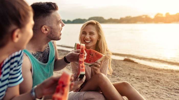 14 choses que les vingt ans souhaitent avoir fait différemment